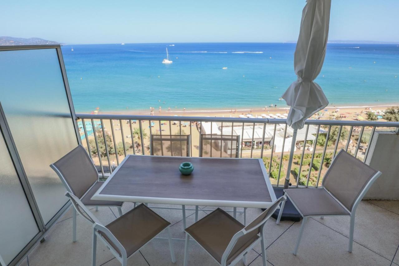 Bord De Plage - Studio En Front De Mer Le Lavandou Ngoại thất bức ảnh